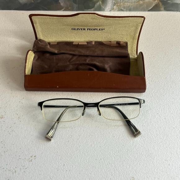 OLIVER PEOPLES Eyeglass 51[]18-143 Advocate MBK Titanium 100 Frames JAPAN Vtg - Picture 1 of 12